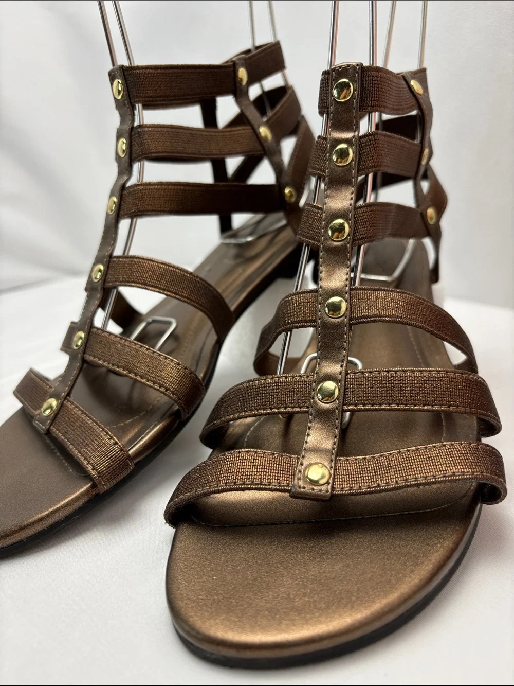 Dexflex Comfort Womens 6.5 Bronze Strappy Gold Studded Gladiator Sandals#478‎